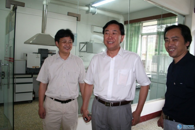 点击放大